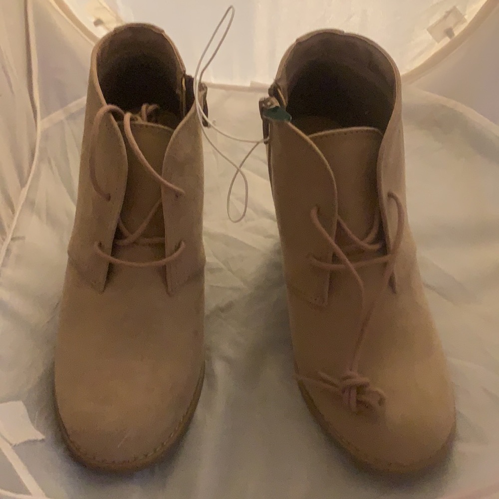 Women’s 6.5W Brown Suede Wedge Booties NEW - Picture 4 of 7